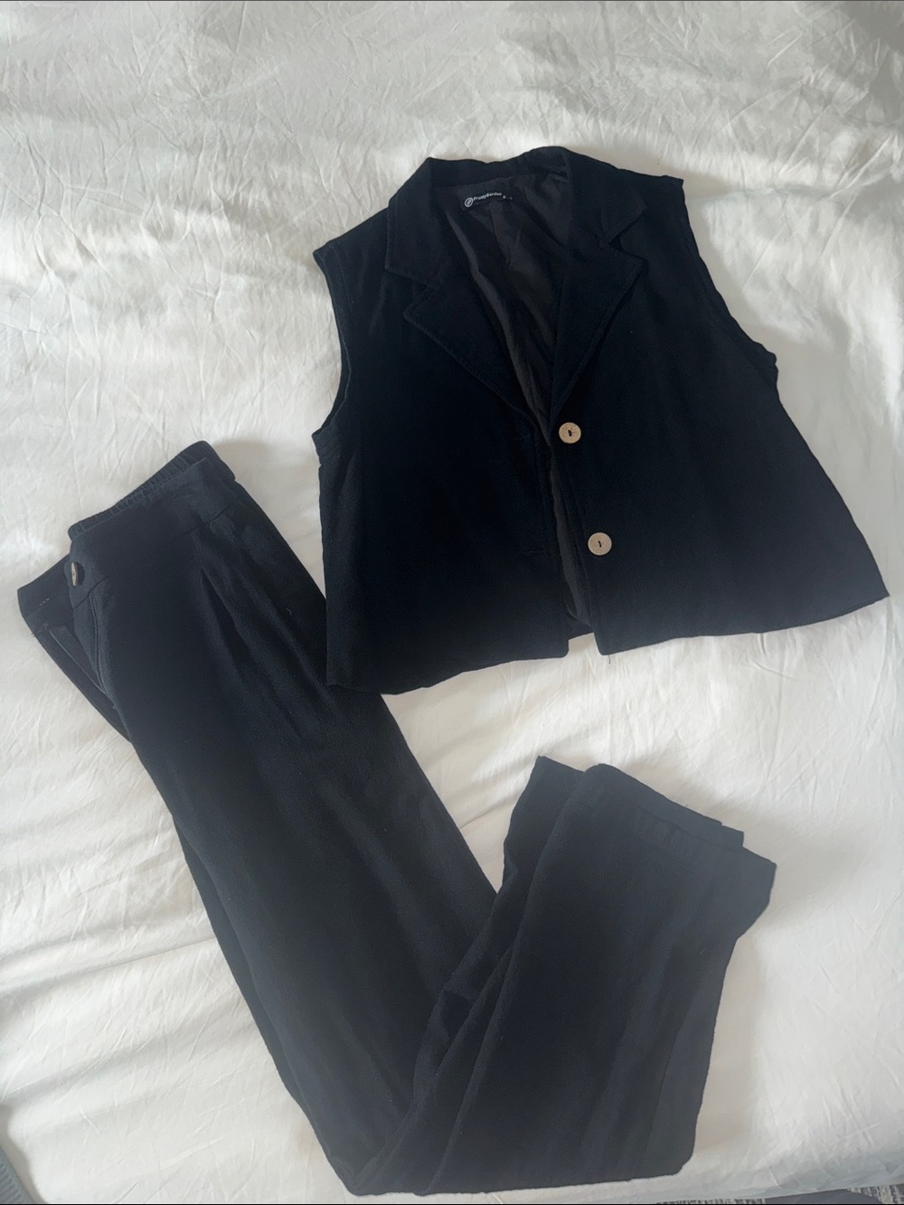 Women’s Black Wide-Leg Trousers & Sleeveless Blazer Set Size Small